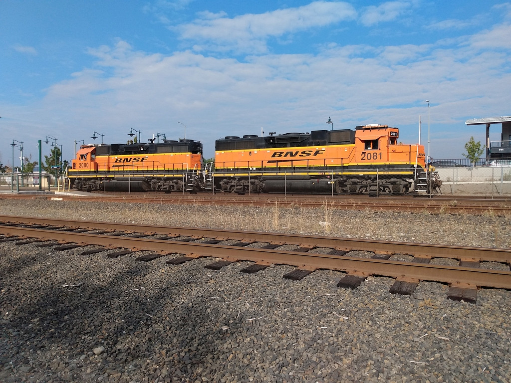 BNSF sequential sisters nee BN assigned to the local